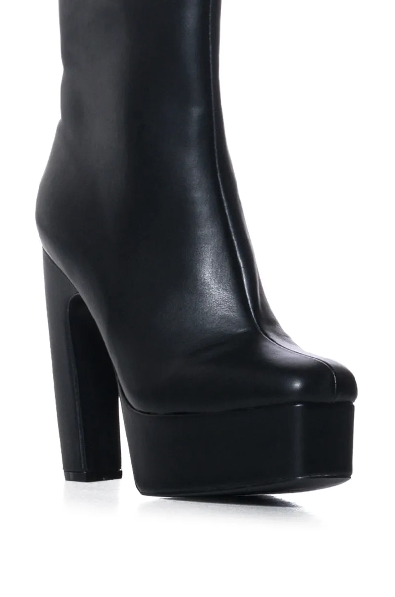 AZALEA WANG BOOKER BOOTIE IN BLACK