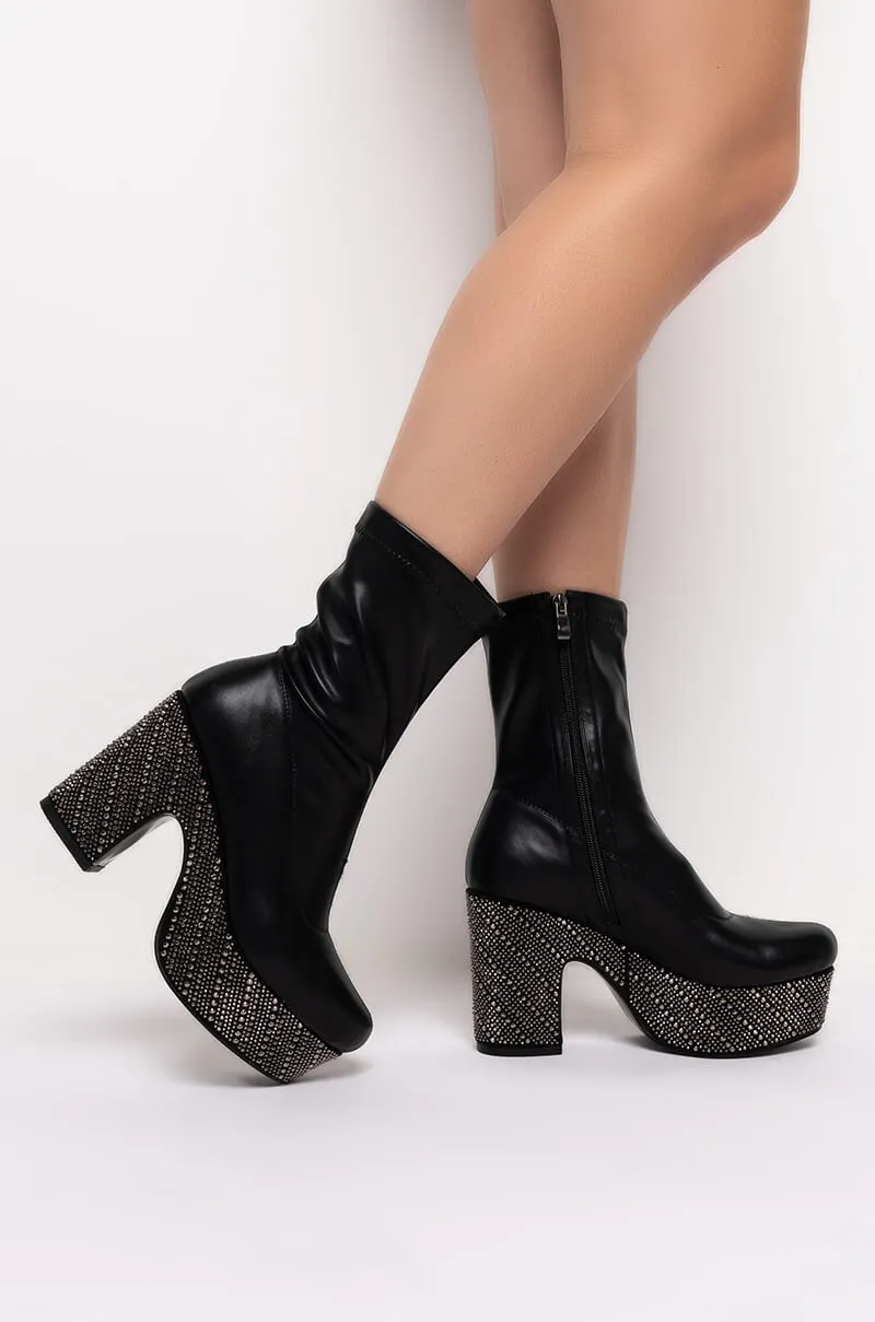 AZALEA WANG DIAMOND BOTTOM CHUNKY BOOTIE IN BLACK