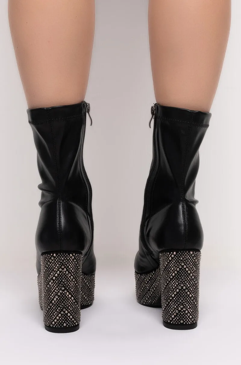 AZALEA WANG DIAMOND BOTTOM CHUNKY BOOTIE IN BLACK