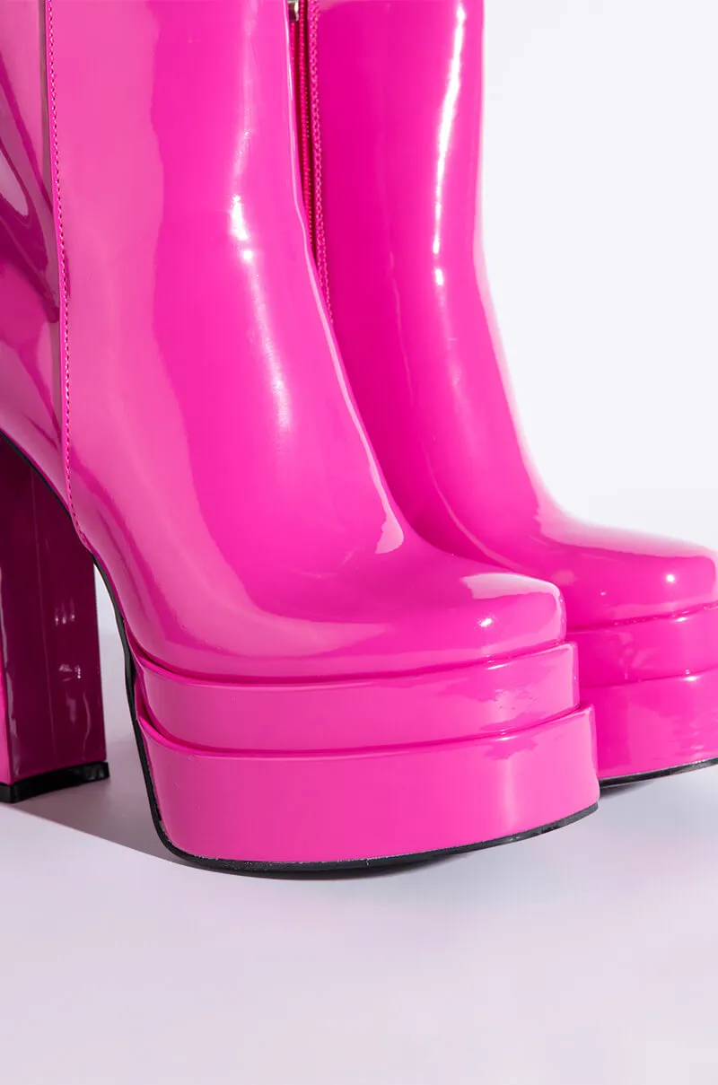 AZALEA WANG MATEO CHUNKY PLATFORM BOOTIE IN FUCHSIA