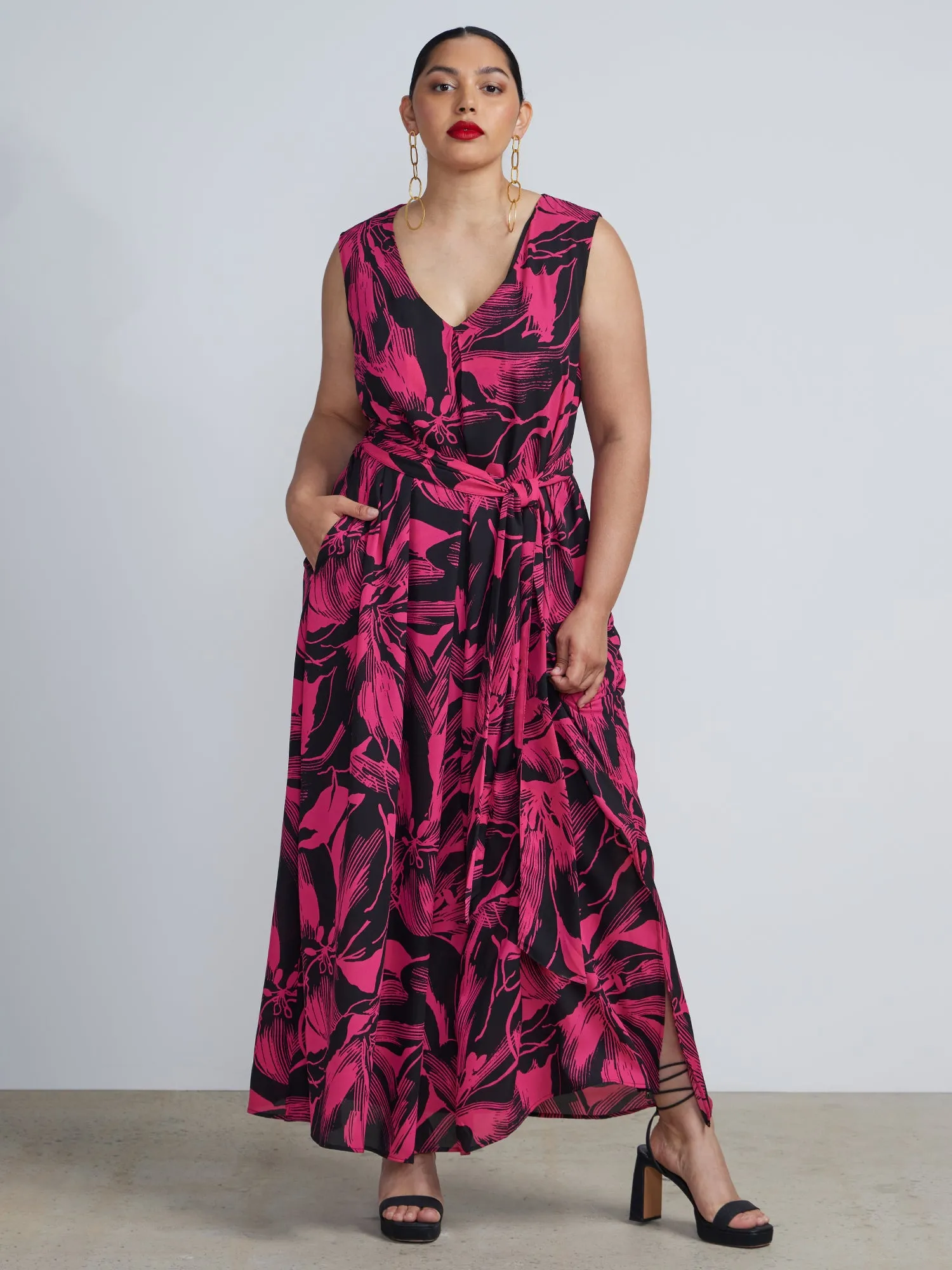 Plus Printed Front Tie V-neck Sleeveless Maxi Dress